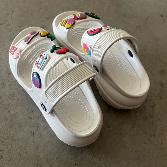 Sandals - Picture 2 of 3